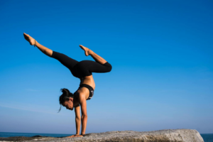 Les 8 mouvements essentiels du yoga pour les debutants